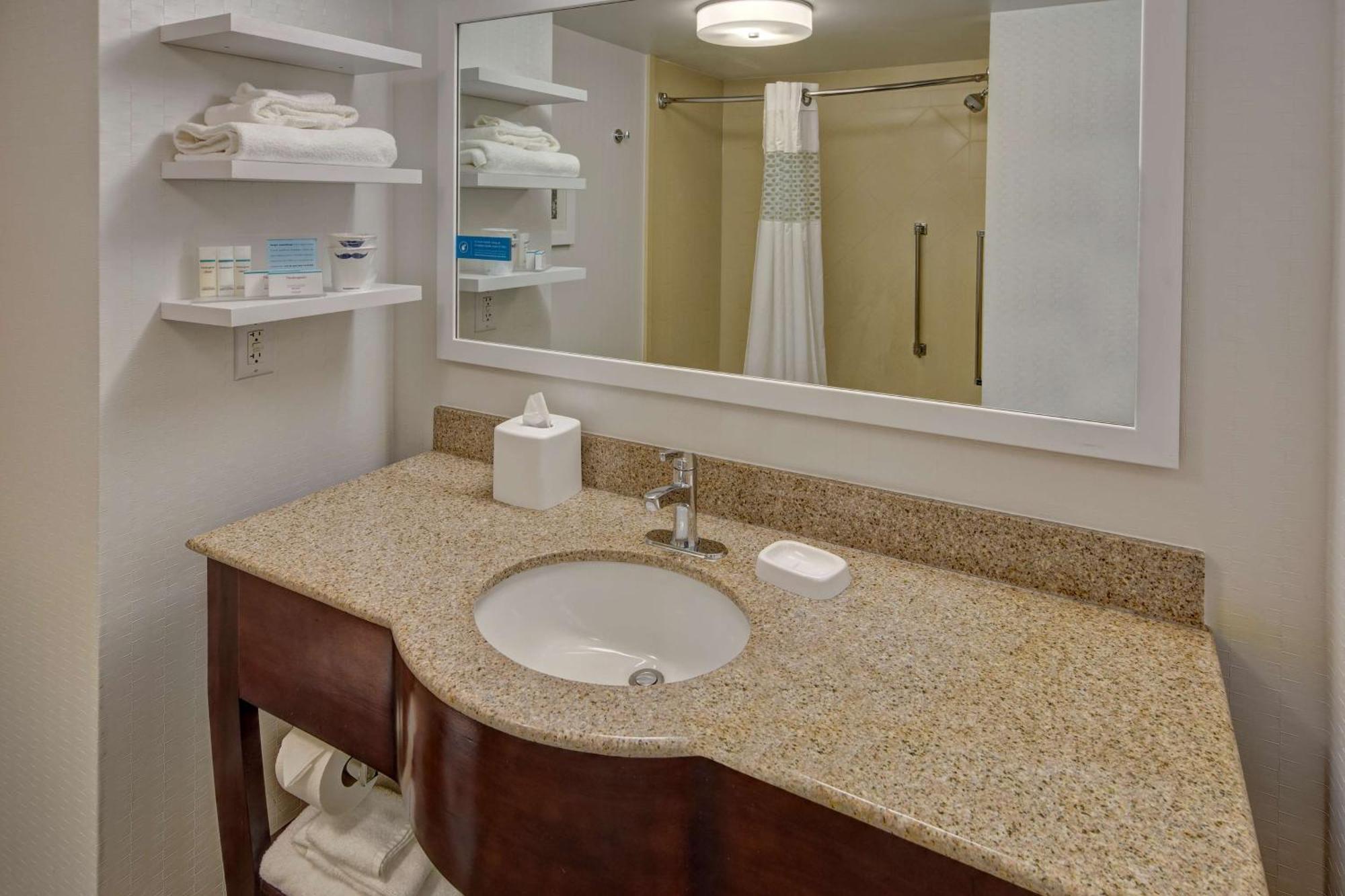 Hampton Inn Dunn Zewnętrze zdjęcie