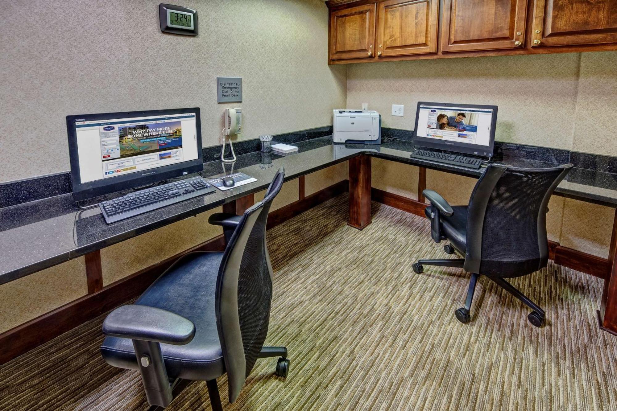 Hampton Inn Dunn Zewnętrze zdjęcie