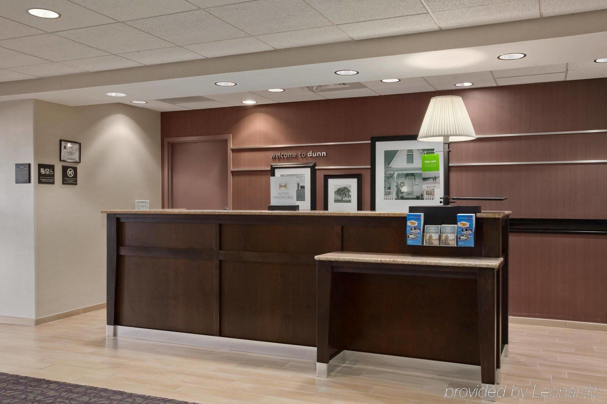 Hampton Inn Dunn Zewnętrze zdjęcie