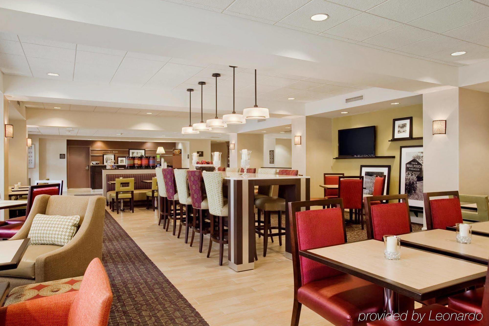Hampton Inn Dunn Zewnętrze zdjęcie