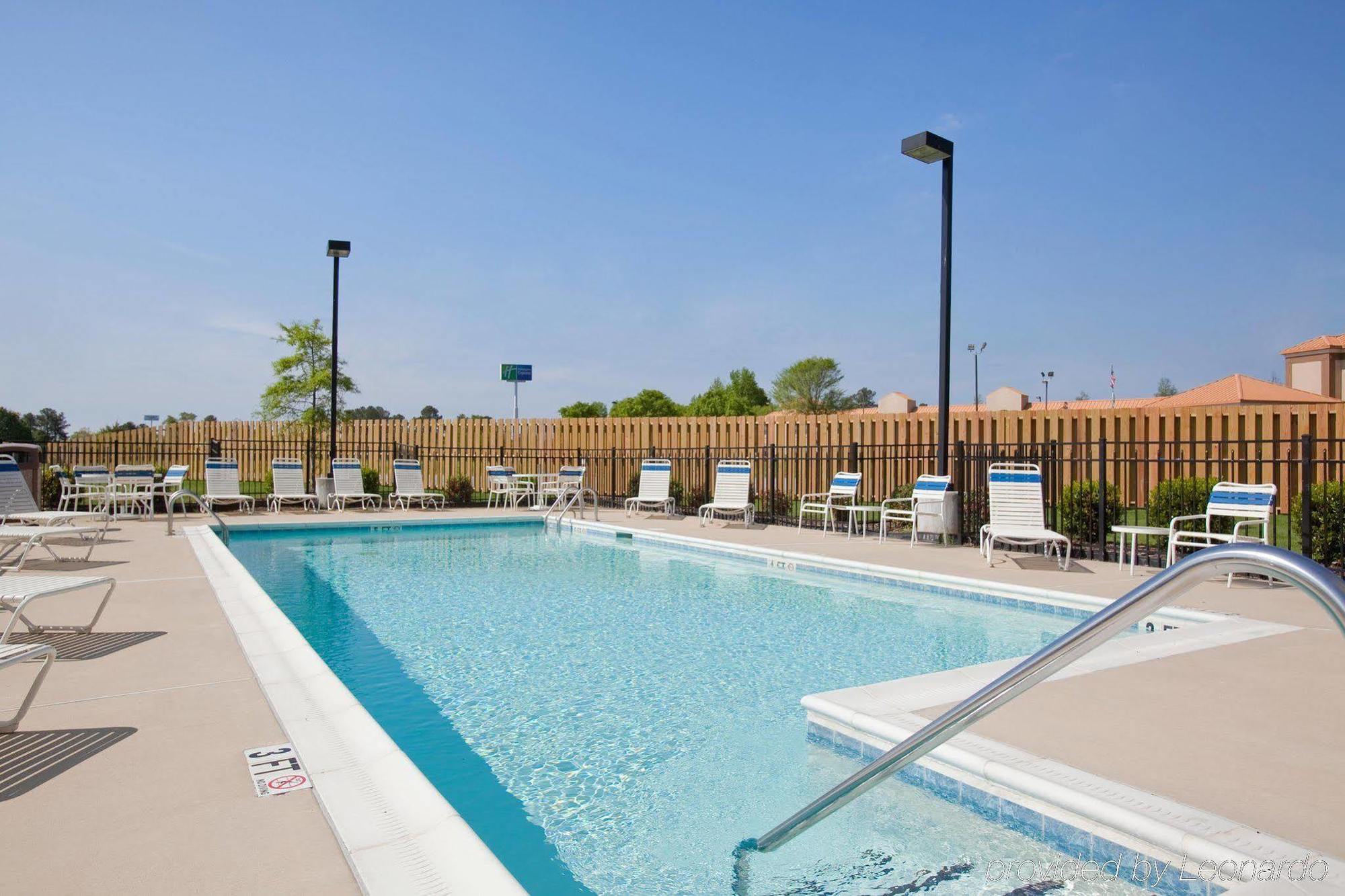Hampton Inn Dunn Udogodnienia zdjęcie